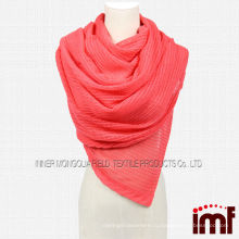 Розовый вязаный шарф из кашемира с выемками